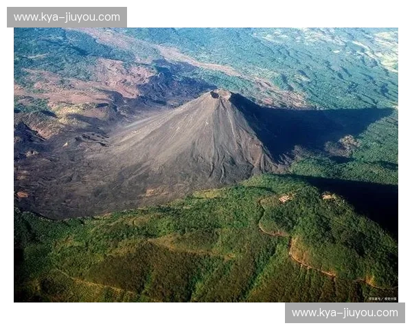 绝岭争锋：群马温泉VS——谁才是你灵魂深处的温柔乡？